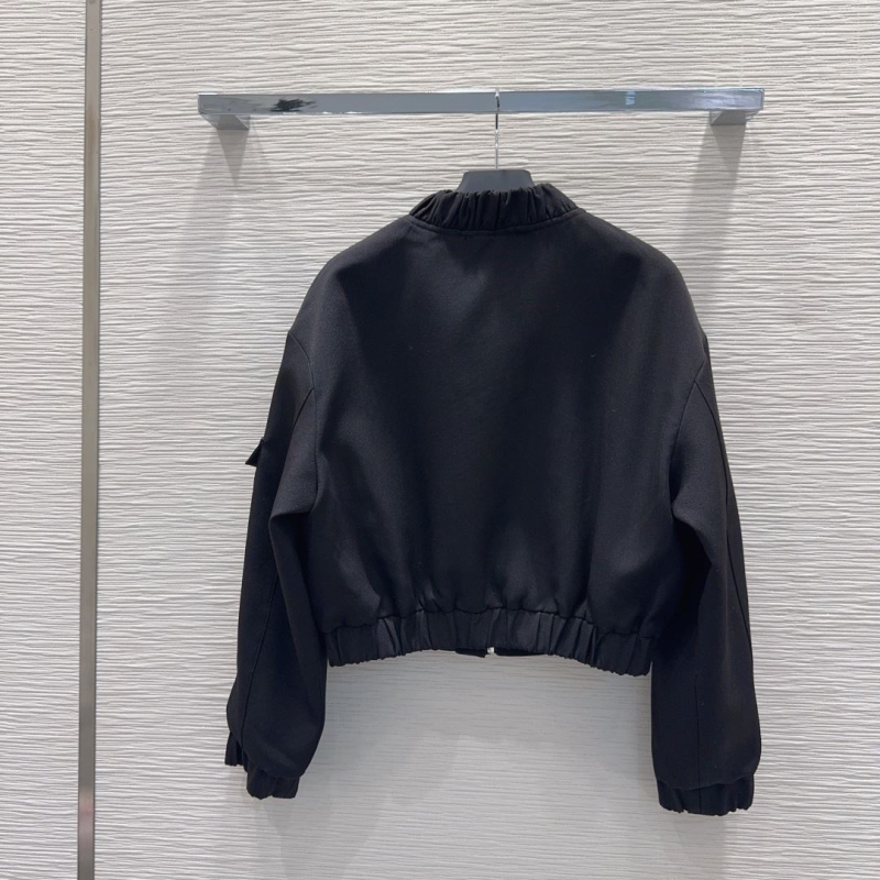 Pra*a outwear